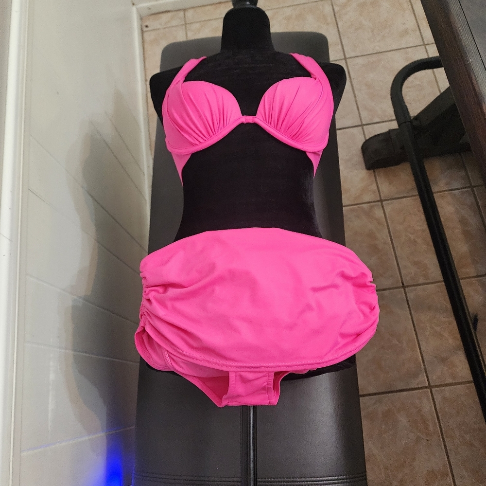 Hot pink Venus bikini